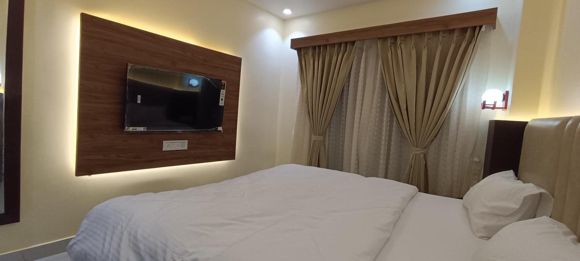 The Banaras Hotel Varanasi Exterior foto