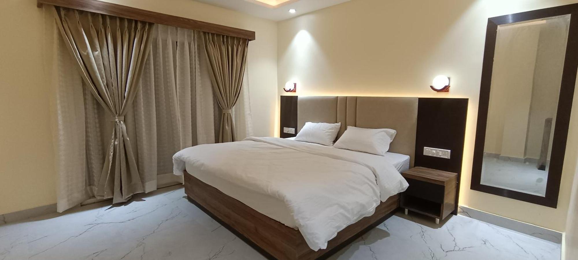 The Banaras Hotel Varanasi Exterior foto
